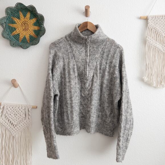 MNG Mango Soft Wool Blend Gray Pullover Sweater Size 2 - Picture 2 of 10